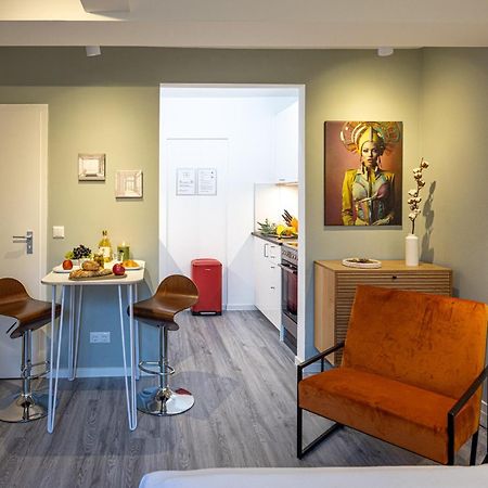 Have-A-Nice-Stay - Souterrain, Kino An Der Natur, U-Bahn Nach Hamburg 400M - Baecker & Restaurants 500M - Lidl 800M - Zentrum 1,5Km Ahrensburg Εξωτερικό φωτογραφία